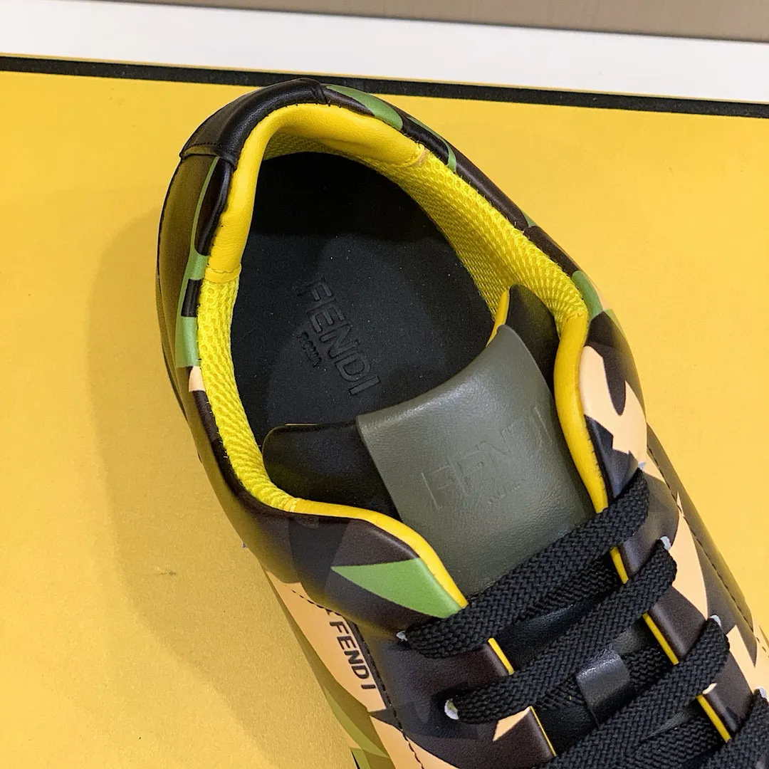 Factory Price: 380💰 Sun] FENDI Classic Comfort Men's, this sophisticated sneaker is handcrafted from soft calfskin. Mesh inner surface, ultra-light rubber material and rough outsole. This unique thin style is suitable for the casual and exquisite sensibility of this season. It is comfortable and natural on the feet. It is an everyday style for casual travel in autumn and winter! Code number: 38/44, customized 45